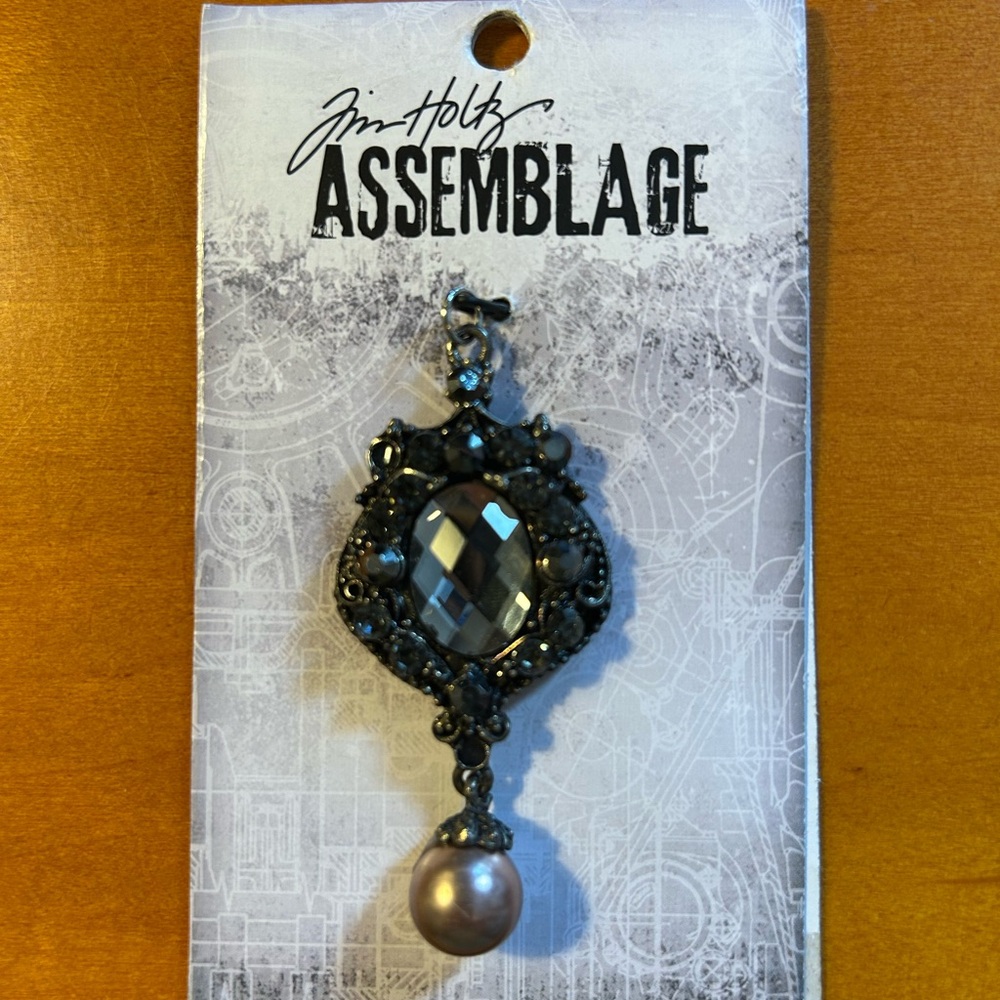 NWT Tim Holtz Assemblage Black and Silver Pendant